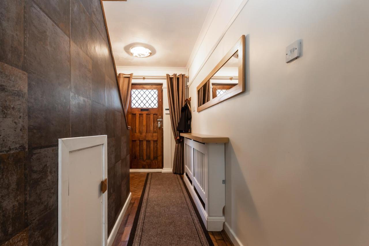 Cheerful 3-Bedroom Douglas House With Patio Southampton Exterior photo