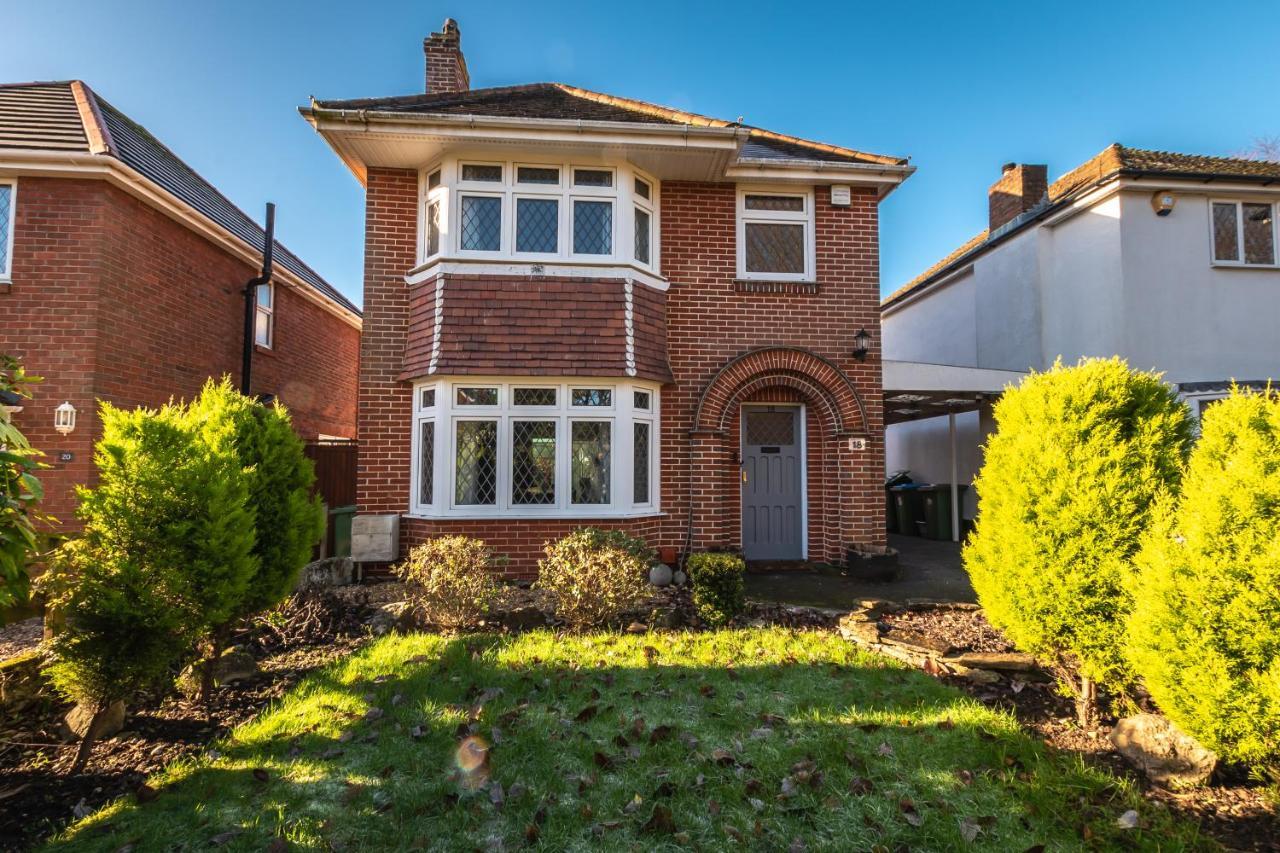 Cheerful 3-Bedroom Douglas House With Patio Southampton Exterior photo